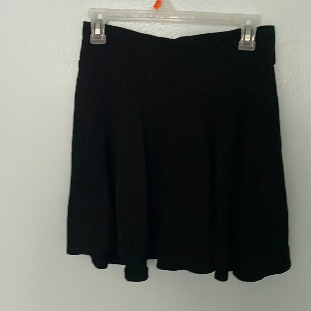 Black skater skirt